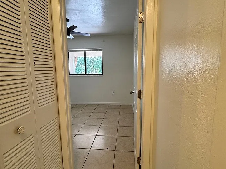 2201 E 5th St #23 — Photo 5