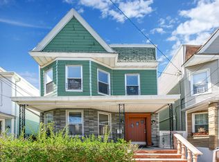 8614 76th St, Woodhaven, NY 11421