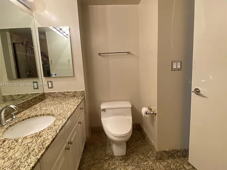 3600 Yacht Club Dr #1204 — Photo 14