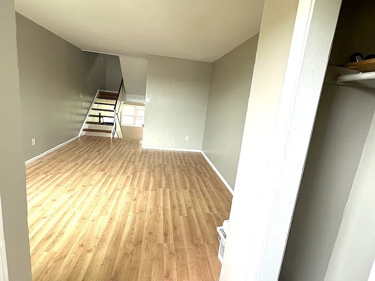 9031 N Swan Rd #J — Photo 2