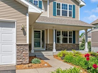16627 Dodd Ln, Lakeville, MN 55044