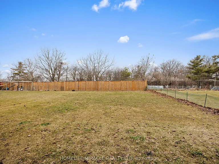 196 Freure Dr — Photo 7