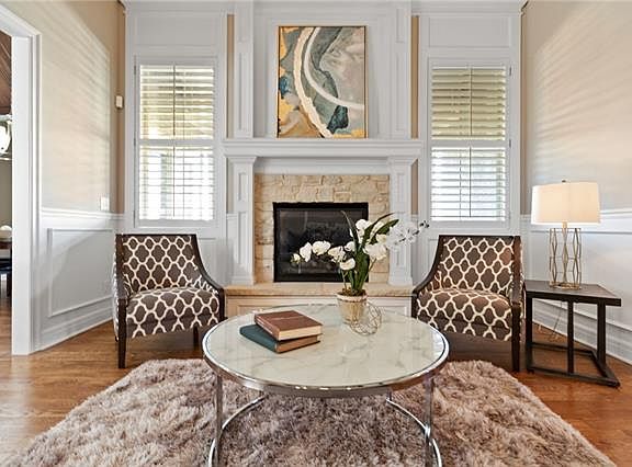 2nd image of 14853 Meadow Ln