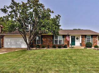 321 Saddle Back Dr, Saint Louis, MO