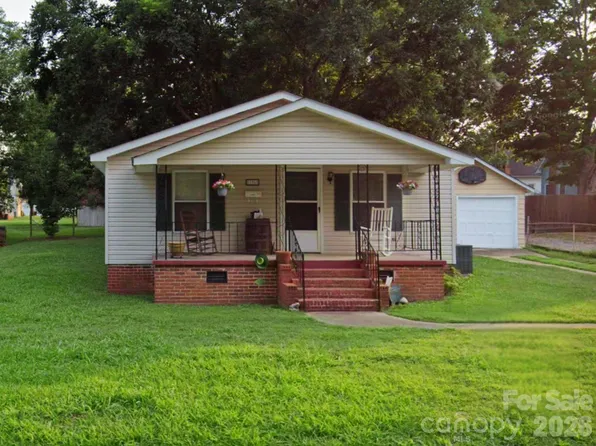 106 E Liberty St, China Grove, NC 28023