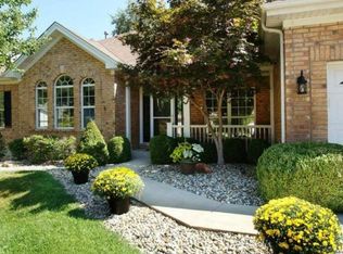577 Nantucket Pointe Dr, Grover, MO 63040