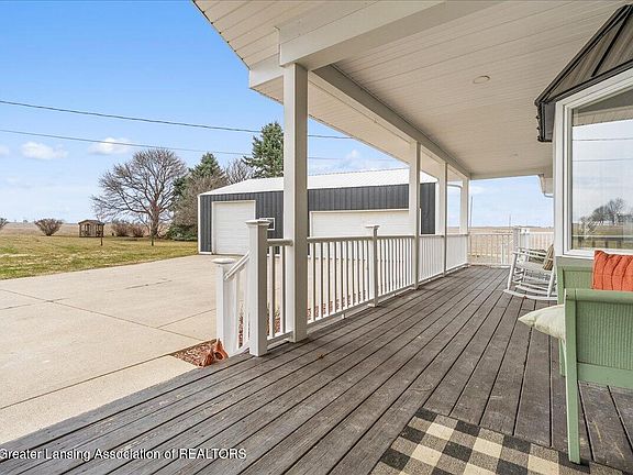 4th image of 1987 N Warren Rd