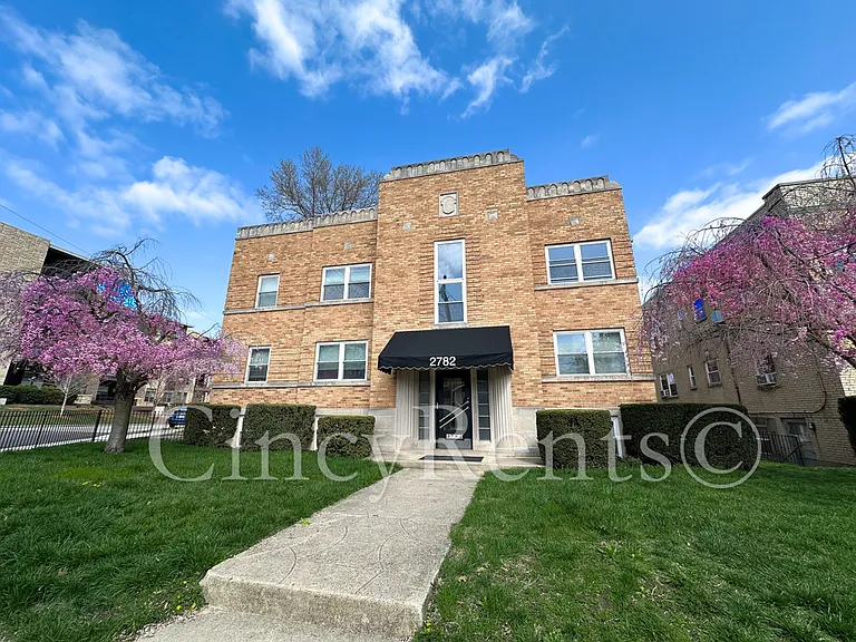 2782 Observatory Ave #7 — Photo 1