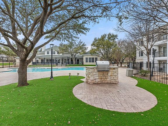 Grilling Area at Fort Branch _ Truman's Landing in Austin, TX | Perfect for Outdoor Dining