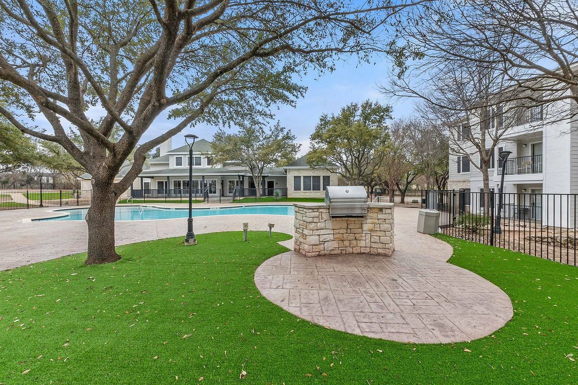 Grilling Area at Fort Branch _ Truman's Landing in Austin, TX | Perfect for Outdoor Dining