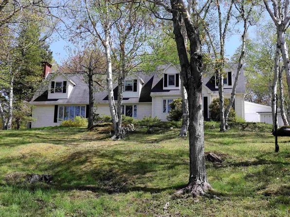 733 Kings Rd, Cape Breton, NS B1S 1C2