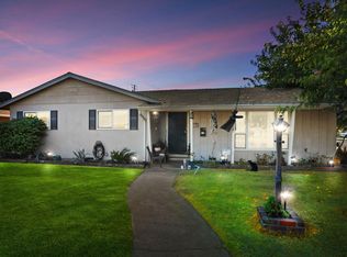 200 Bel Air Ct, Turlock, CA 95380