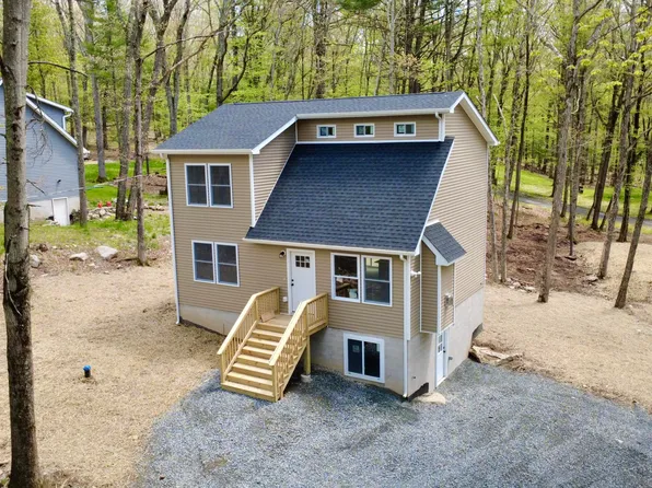 101 Pine Dr, Shohola, PA 18458