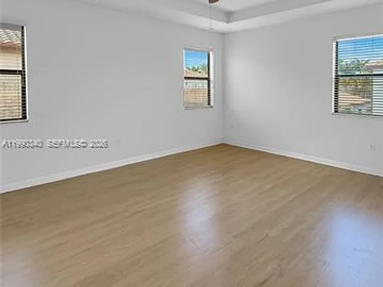 709 SE 35th Ave #0 — Photo 7
