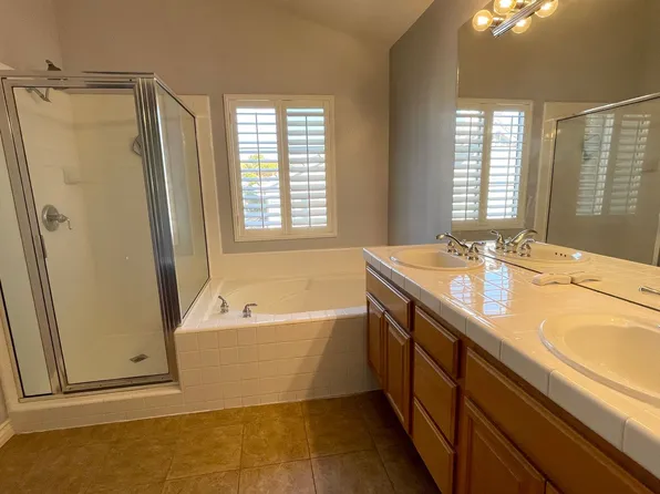 2884 Capella Way, Thousand Oaks, CA 91362