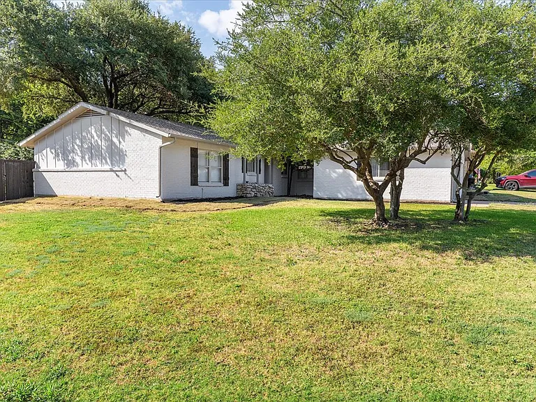 2809 Olympia Dr — Photo 28
