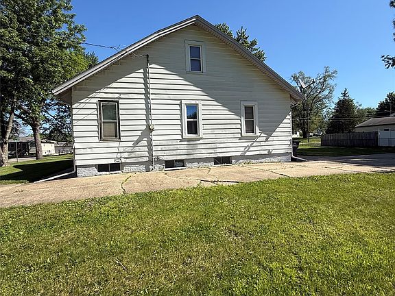 5th image of 3601 Hull Ave