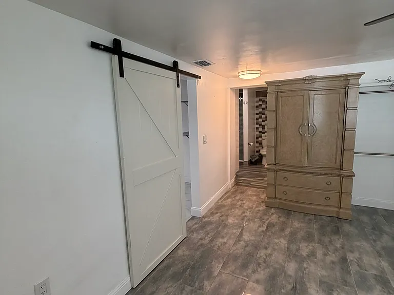 5617 Flora Ave — Photo 7