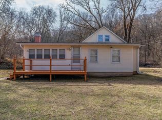 6691 Mill Hollow Rd, Savanna, IL 61074