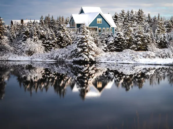 4 Emerald Dr, Halifax, NS B0J 2L0