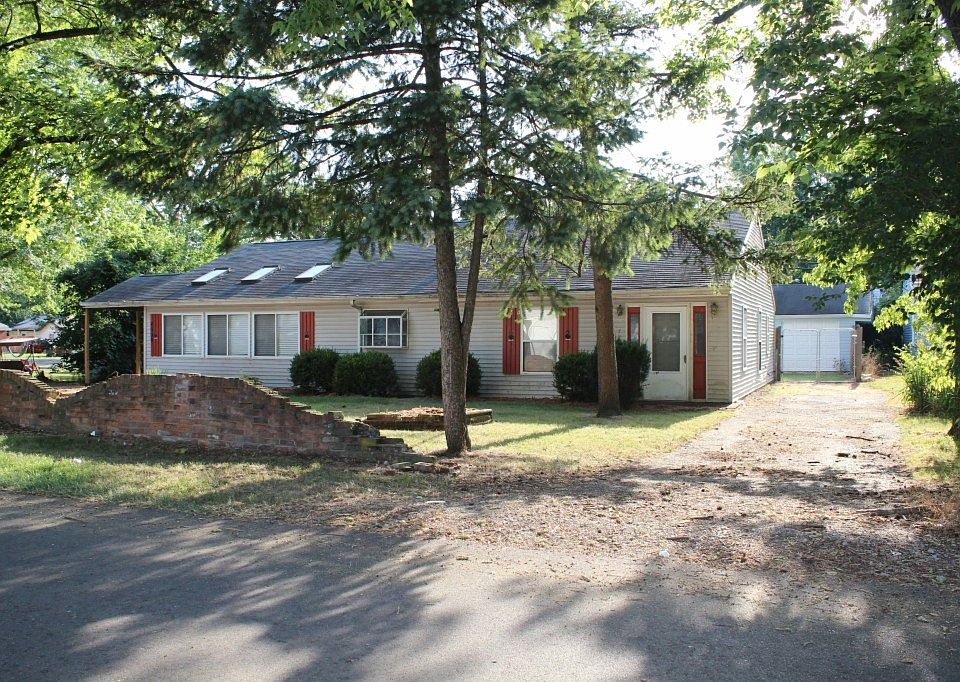 1st image of 4609 Wire Dr