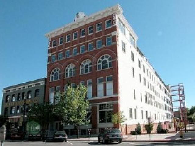 broadway lofts building