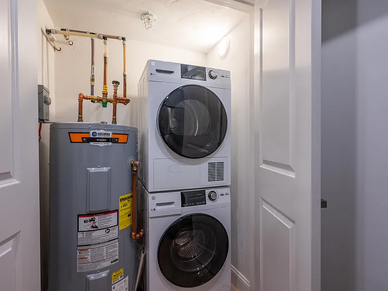 146 Main St #201 — Photo 12