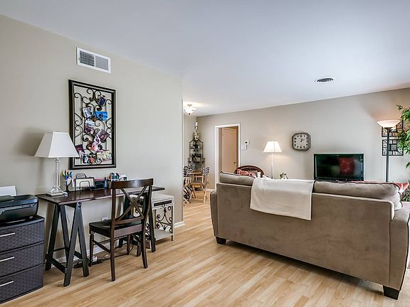 4th image of 103 Oakhurst Pl