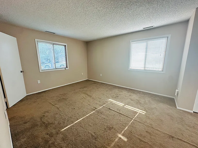 801 Aspen Dr — Photo 20