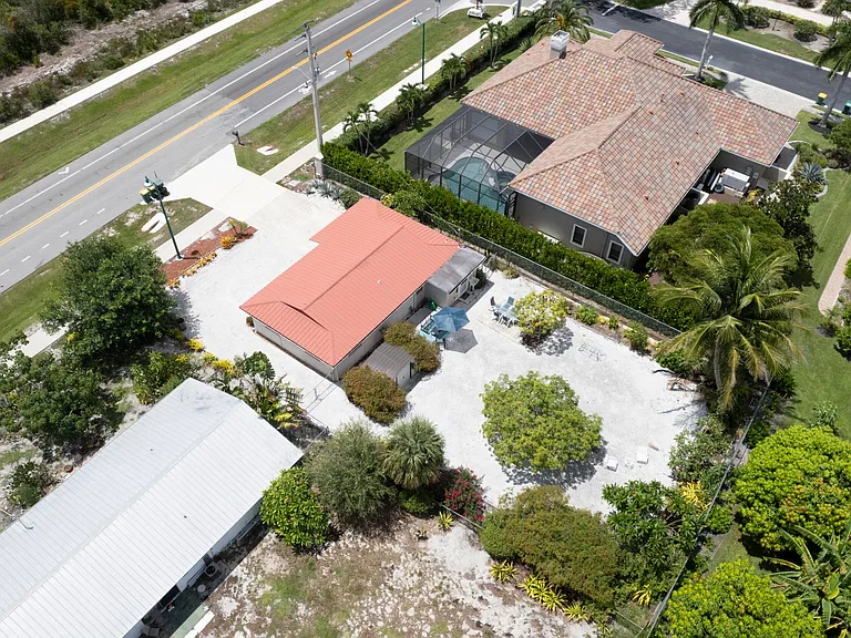 2191 Thomasson Dr — Photo 20