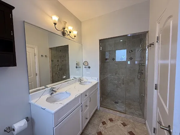2153 W Belmont Ave #2 — Photo 24