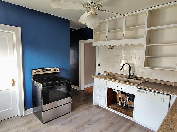 5th image of 909 State St