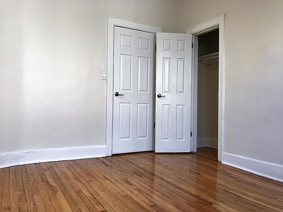 3rd image of 10243 Corona Ave APT L3c