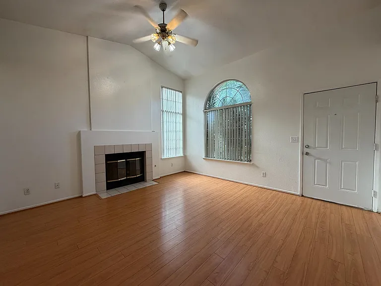 2350 E Fallbrook Ave — Photo 6