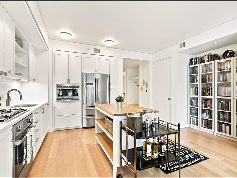1750 Wewatta St #527 — Photo 8