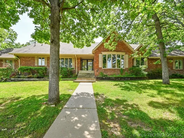 2956 E 69th St, Tulsa, OK 74136