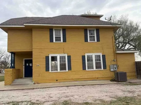 719 Maple St, Perry, OK 73077