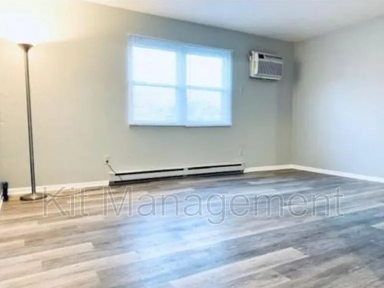 5809 Pickard Dr — Photo 4