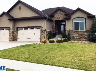 2939 Ridgegate Dr, Lincoln, NE 68516