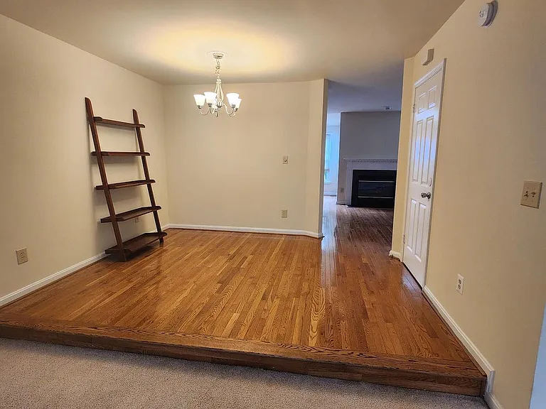 7766 Black Horse Ct — Photo 2
