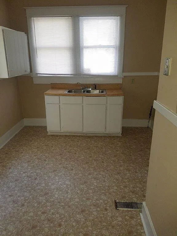3 bed, 960 sqft, $825 — Photo 4