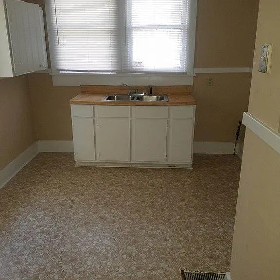 3240 Coleman Ave — Photo 5