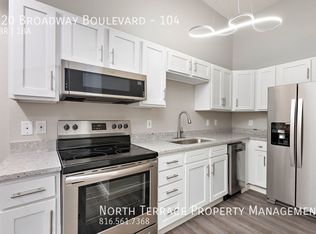 920 Broadway Blvd #104, Kansas City, MO 64105