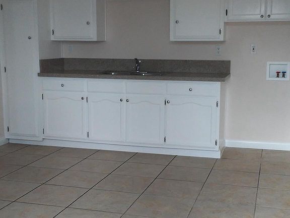 2nd image of 4613 1/2 Live Oak St