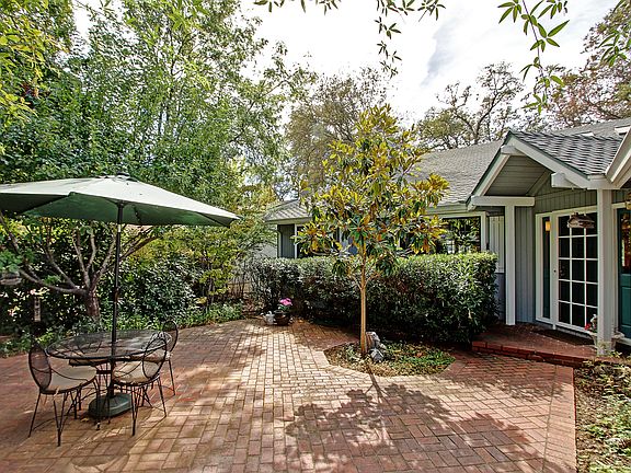 3rd image of 12539 Lakeshore N