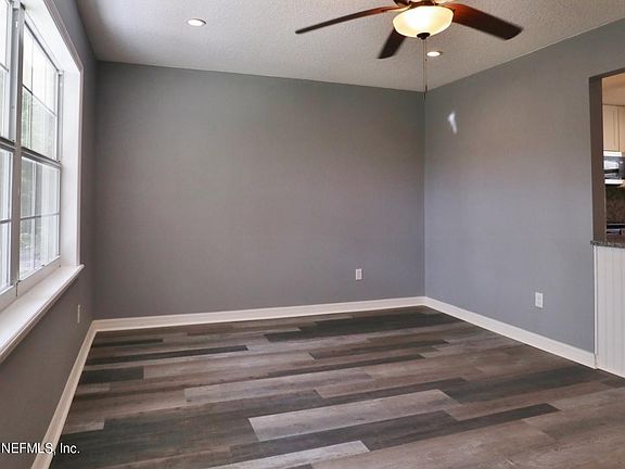 5th image of 1624 Hazel Ave