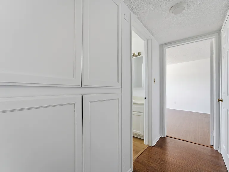 4320 Mammoth Ave #207 — Photo 12