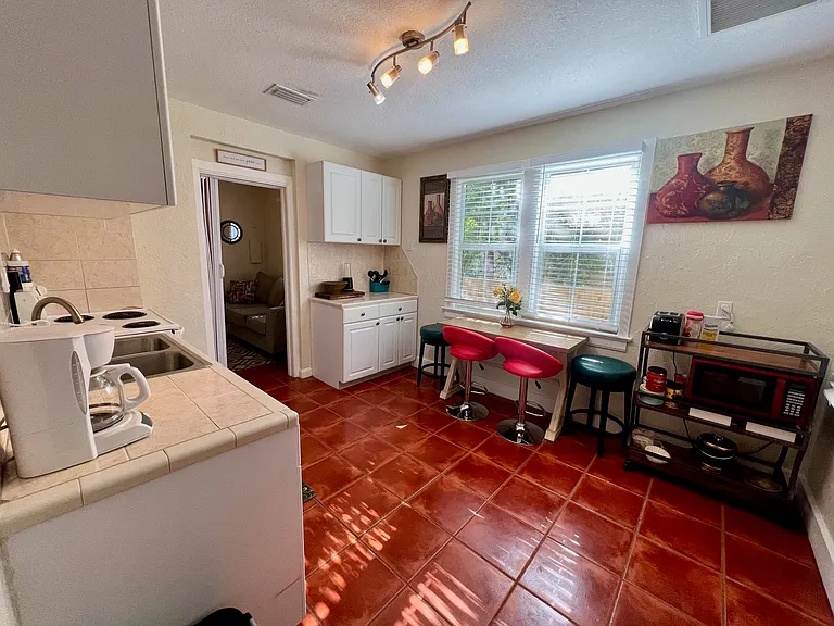 5210 1st Ave S — Photo 11