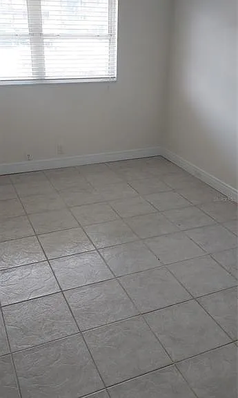 1868 Shore Dr S #102 — Photo 11