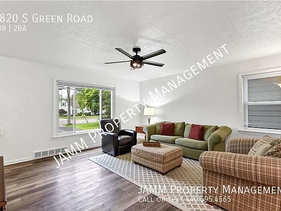 4th image of 1820 S Green Rd